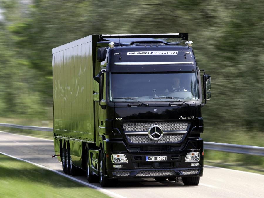  Mercedes-Benz Actros 1861 LS Black Edition 2004 года  (фото 6 из 8)